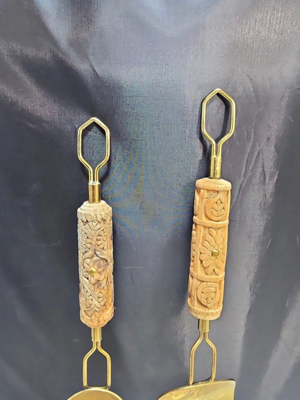 Anthropologie Carved Wood Gold Tone Salad Serving Spoon & Fork Set (#2)